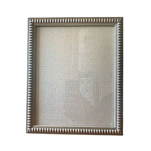 8x10” Ridged Picture Frame